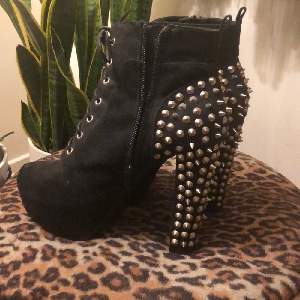 Studded ankle boots - Picture 4 of 6